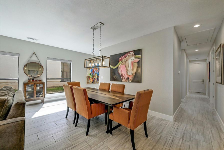 Furnished interior view inside a new home in , Horseshoe Bay (Image 17).