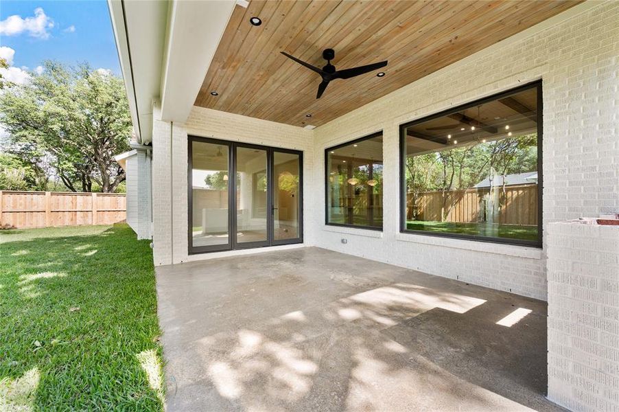Exterior details and patio area of a home in , Richardson (Image 3).