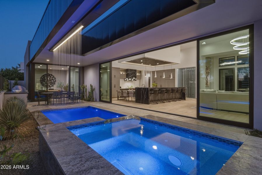 066_Cascading Pool Spa 066_Cascading Pool Spa