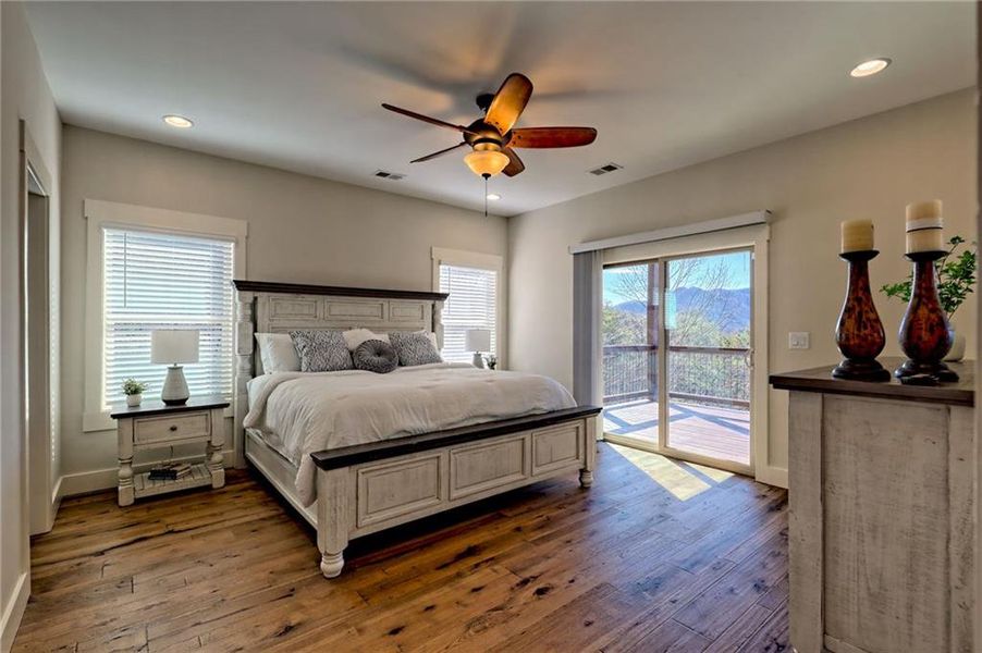 Furnished interior view inside a new home in , Hiawassee (Image 33).