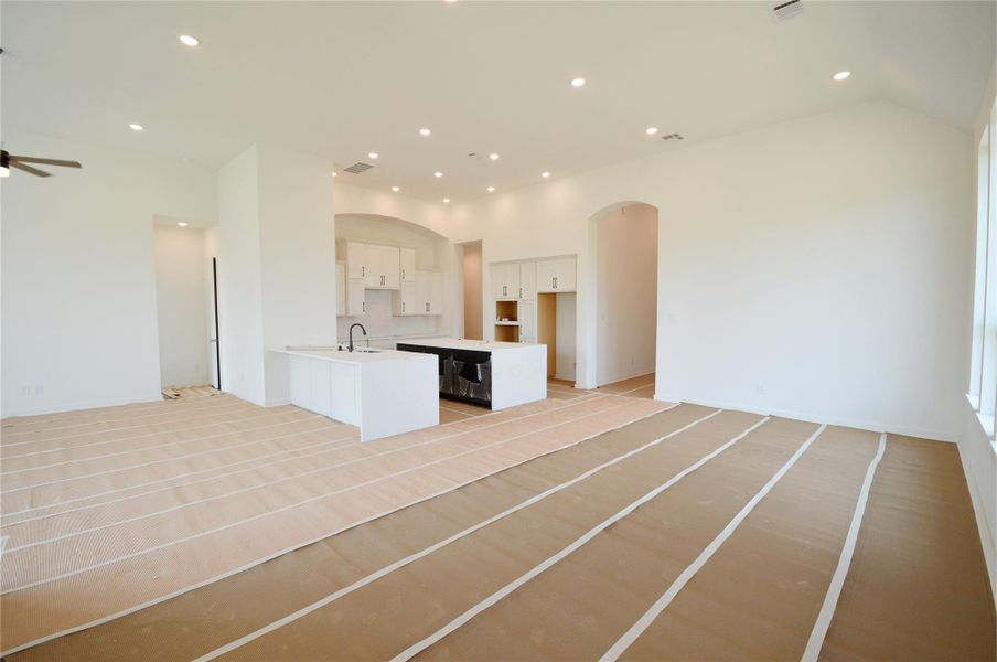 Double island and keeping room