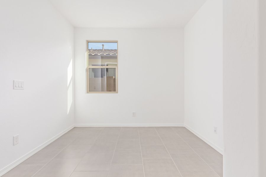 Spacious, unfurnished interior of a new home in Allen Ranches, Litchfield Park (Image 13). Spacious, unfurnished interior of a new home in Allen Ranches, Litchfield Park (Image 13).