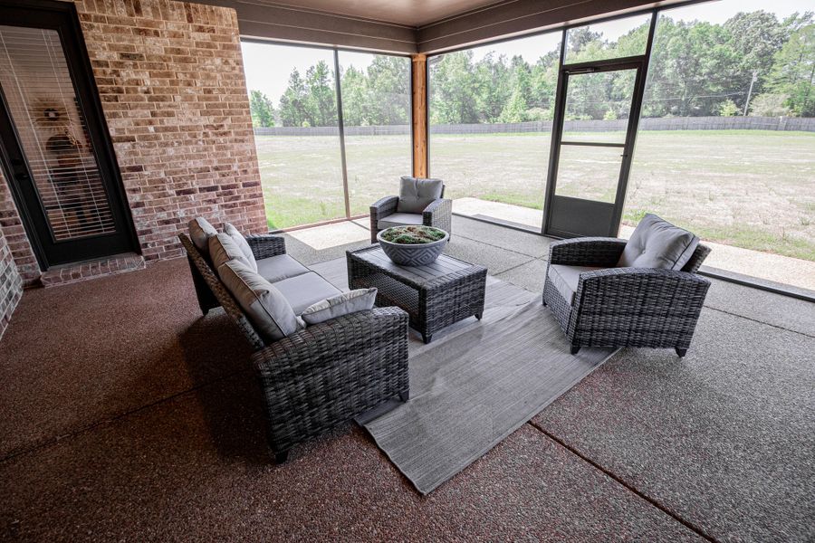 Representative exterior details of a home built from the Willow by Grant & Co in Manor at Hall Creek, Arlington (Image 41).