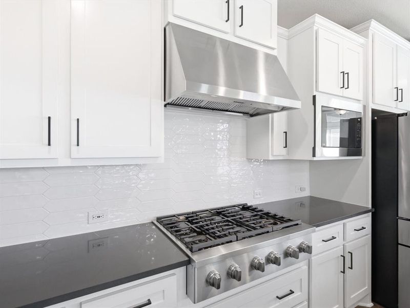 Furnished interior view inside a new home in South Pointe Village Series, Mansfield (Image 12). Furnished interior view inside a new home in South Pointe Village Series, Mansfield (Image 12).