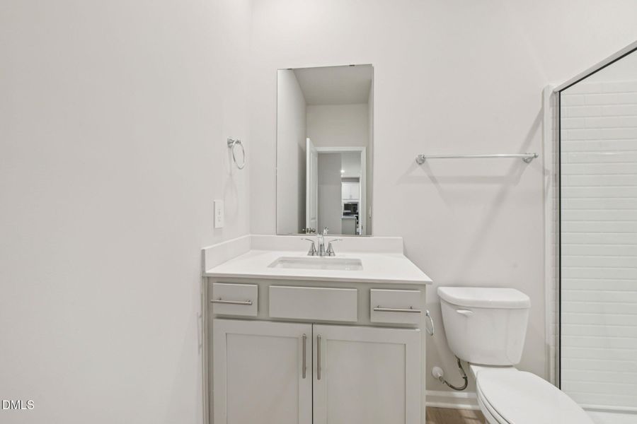 20-web-or-mls-Raleigh - Oak Manor - 133