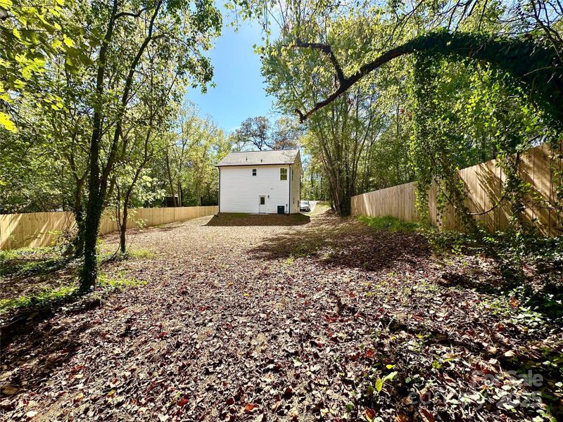 Image 43 of a home in .