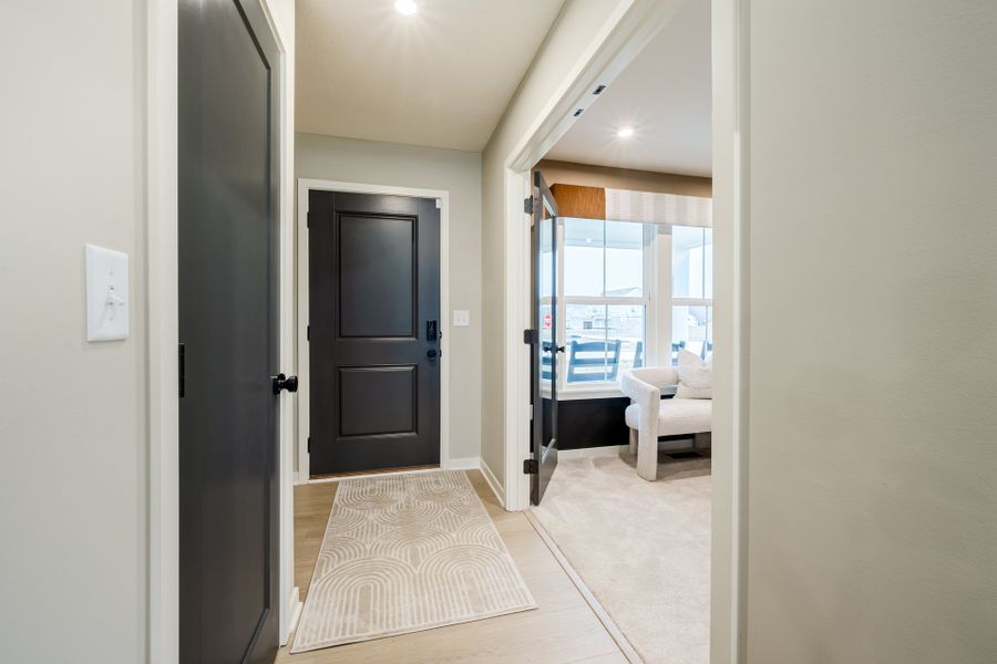 Representative furnished interior of a home built from the Wesley by Fischer Homes in Sage Woods, Dallas (Image 25).
