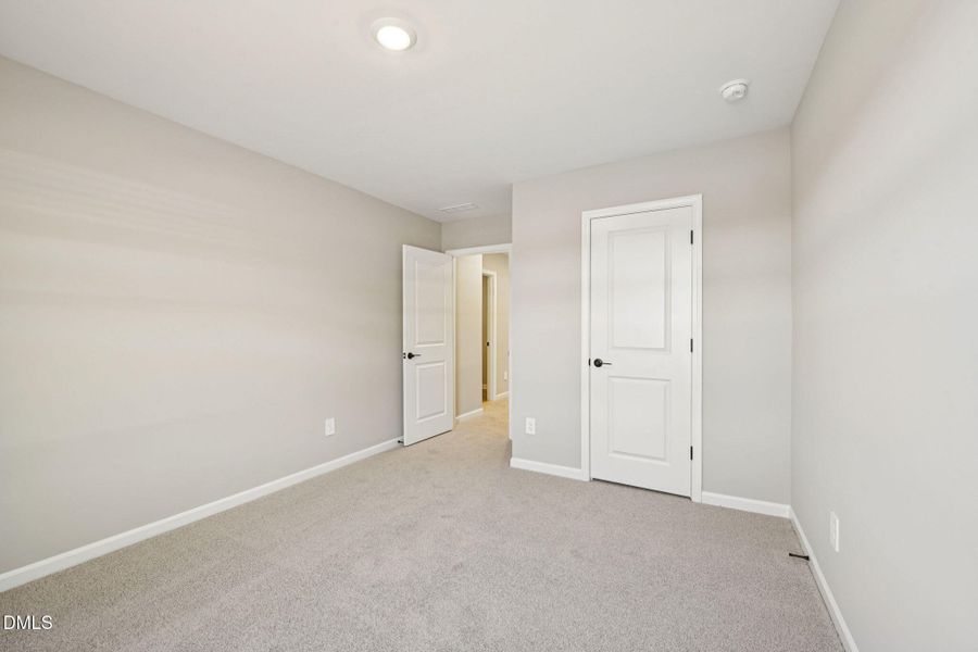 37-web-or-mls-Raleigh - Watkins Glen - 3 37-web-or-mls-Raleigh - Watkins Glen - 3