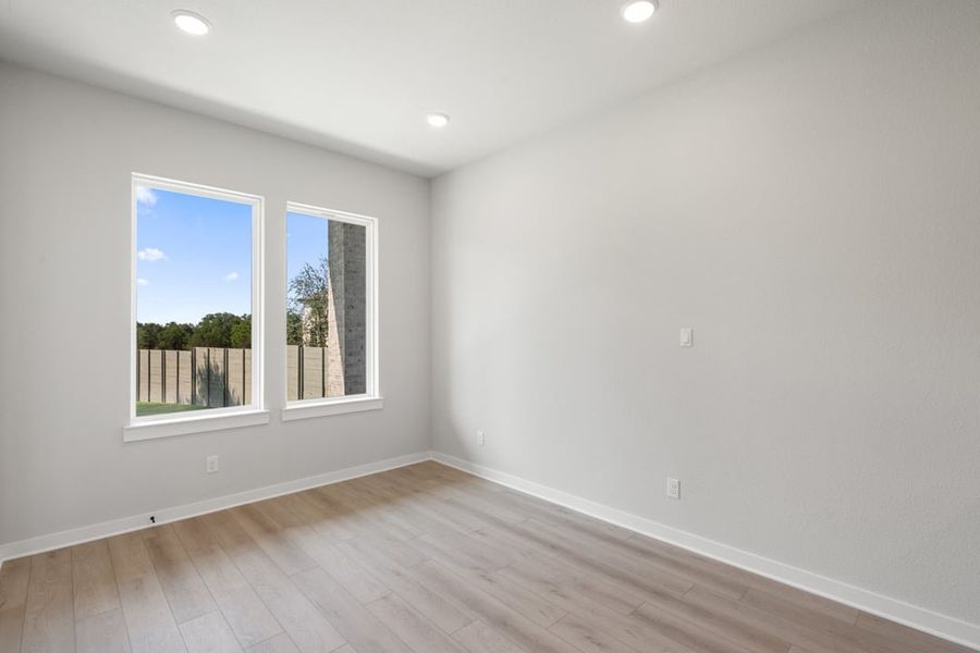 Spacious, unfurnished interior of a new home in Park Collection At Wolf Ranch, Georgetown (Image 27).