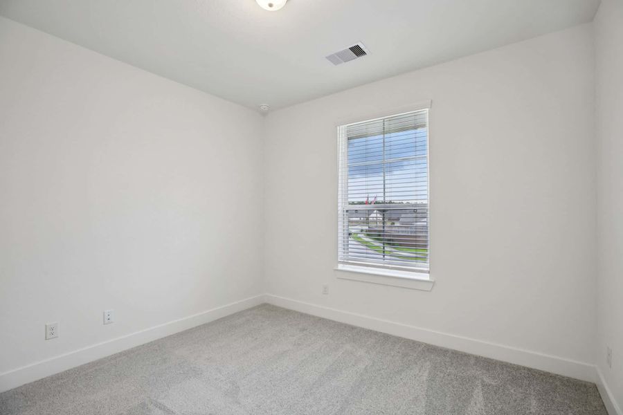 Spacious, unfurnished interior of a new home in The Trails, New Caney (Image 45).