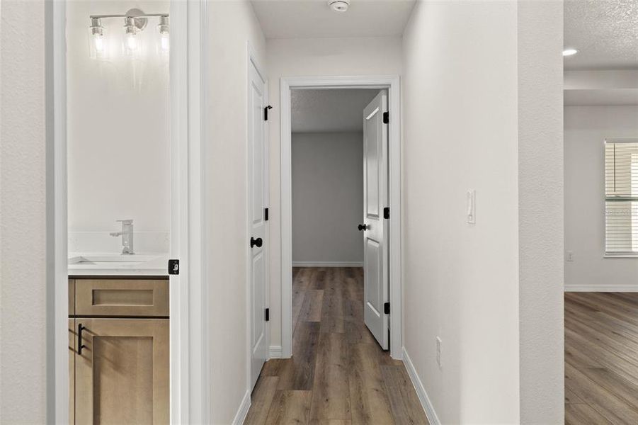 Spacious, unfurnished interior of a new home in , Spring Hill (Image 18).