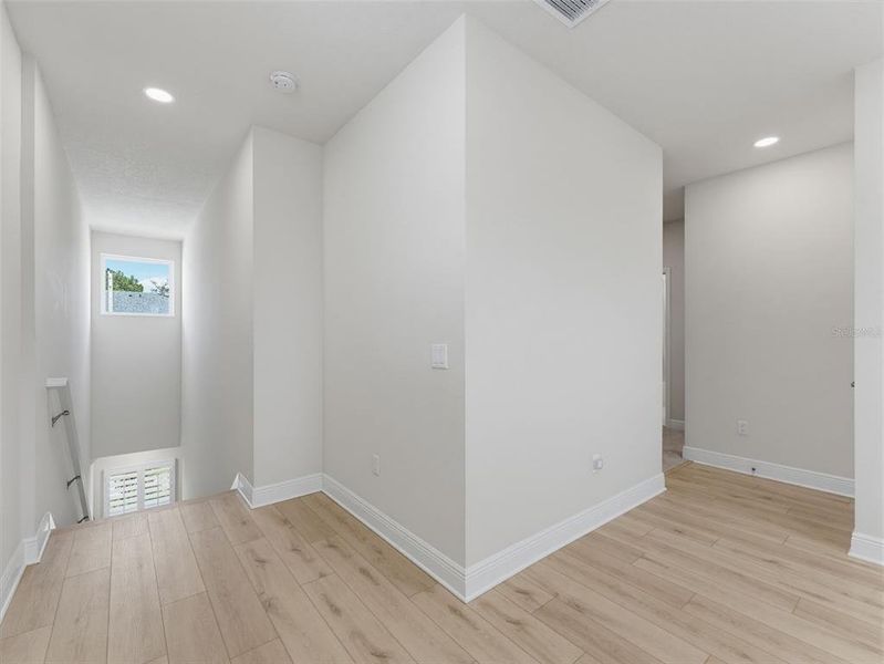Spacious, unfurnished interior of a new home in , Clearwater (Image 48).