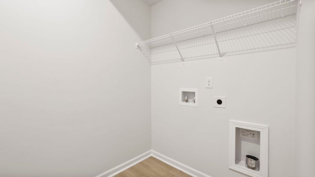 Spacious, unfurnished interior of a new home in Sherwood Gardens, Landrum (Image 38).