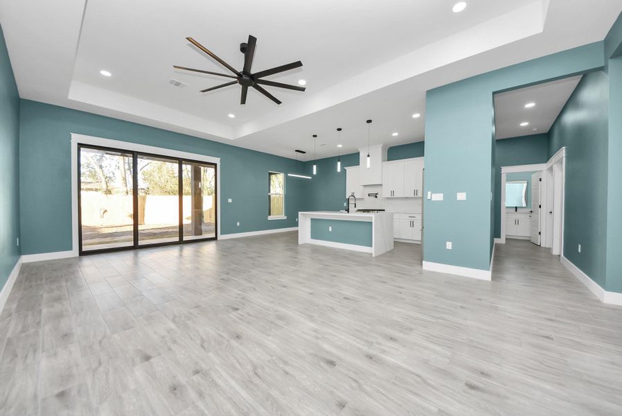 Spacious, unfurnished interior of a new home in , Pasadena (Image 37).