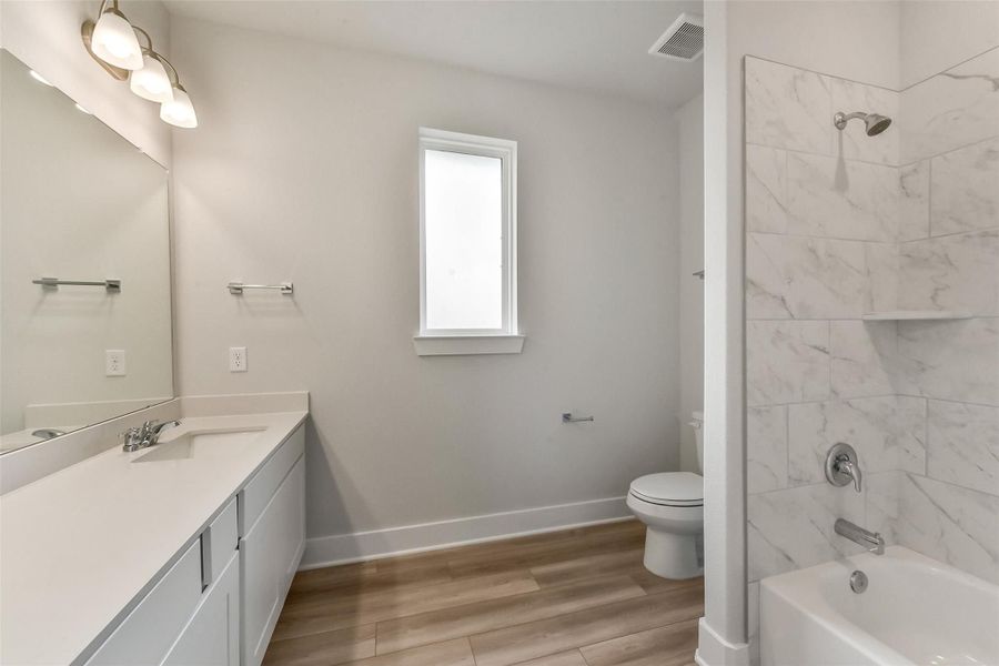 Furnished interior view inside a new home in Sierra Vista, Rosharon (Image 12).