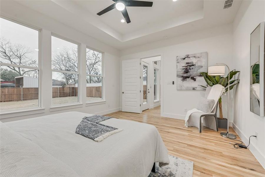 Furnished interior view inside a new home in , Dallas (Image 10).