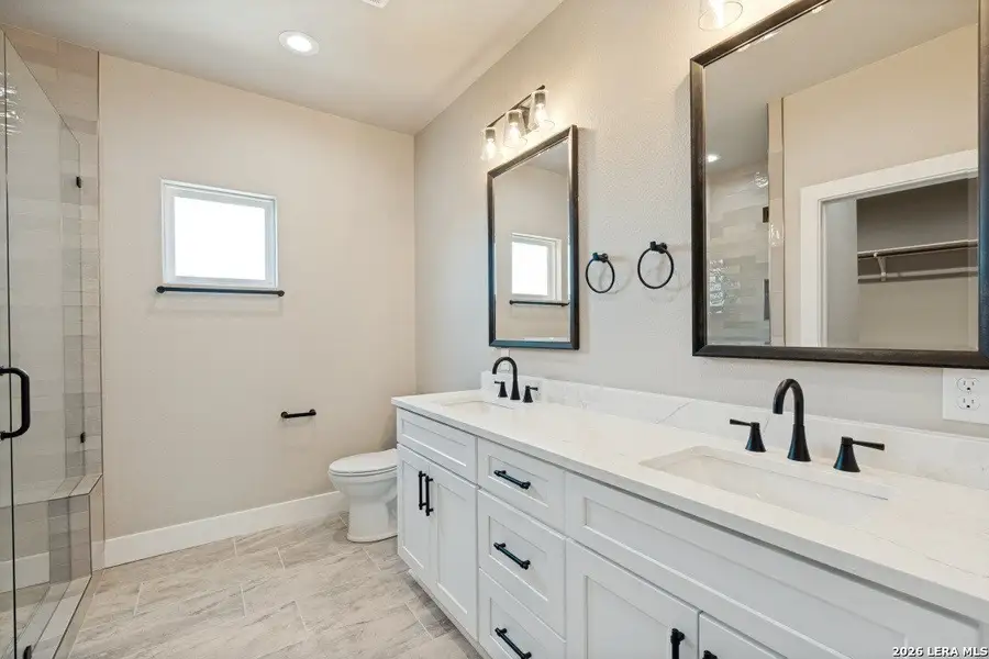 Furnished interior view inside a new home in , Canyon Lake (Image 8).