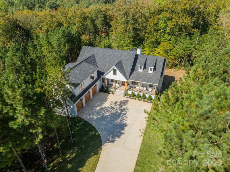 Image 37 of a home in .