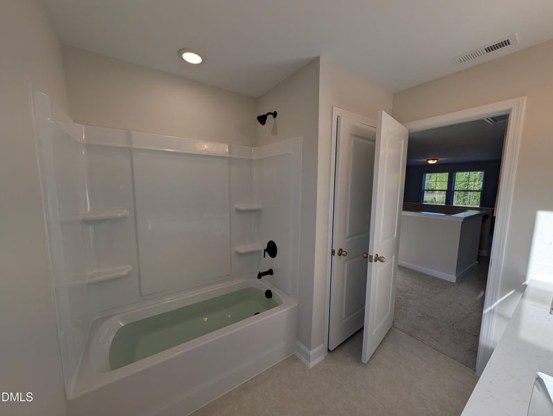 PXL_20260421_223310908.MP