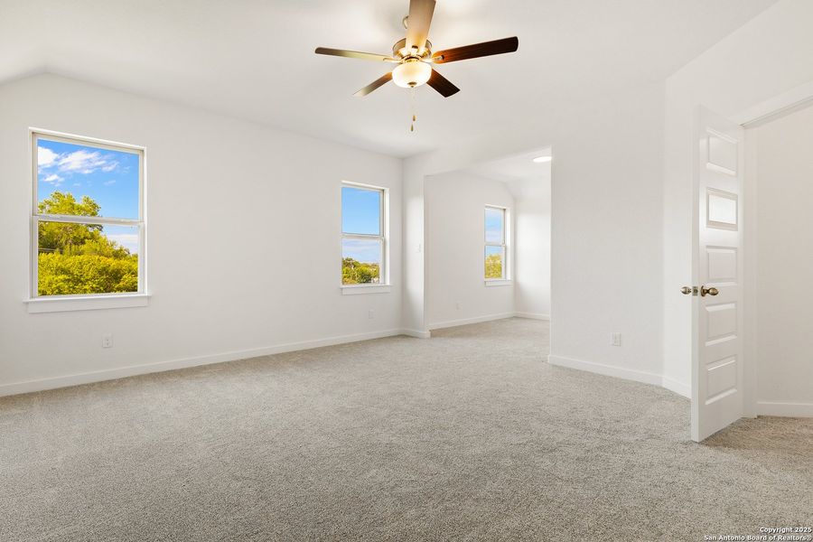 Spacious, unfurnished interior of a new home in Trilogy Grove, Leon Valley (Image 14). Spacious, unfurnished interior of a new home in Trilogy Grove, Leon Valley (Image 14).