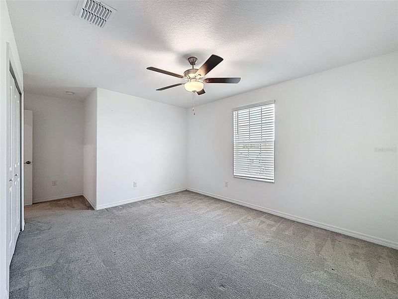 Spacious, unfurnished interior of a new home in , Lakeland (Image 19).