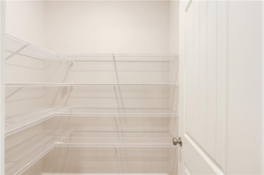 Spacious, unfurnished interior of a new home in , Lula (Image 12).