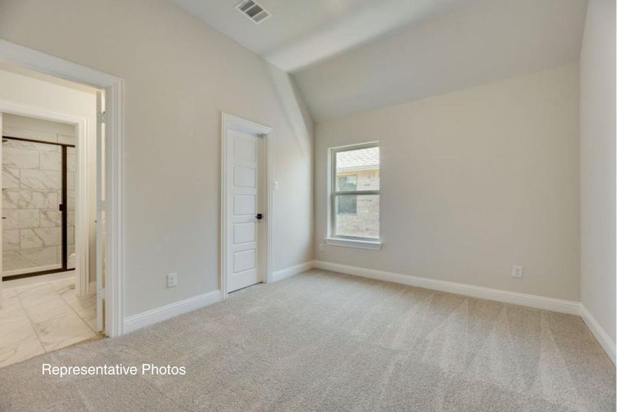 Representative unfurnished interior of a home built from the Grand Lantana by Grand Homes in Cedar Ridge Estates, Grand Prairie (Image 29). Representative unfurnished interior of a home built from the Grand Lantana by Grand Homes in Cedar Ridge Estates, Grand Prairie (Image 29).