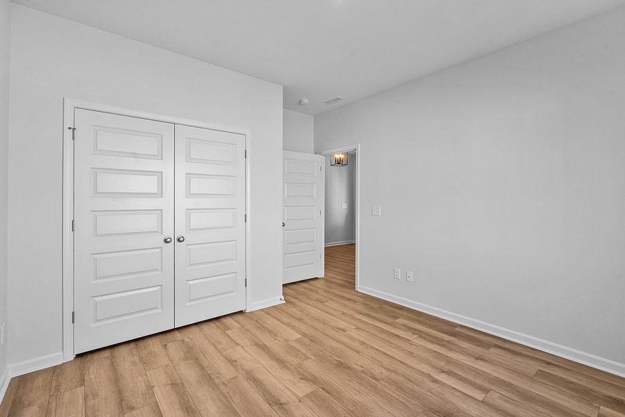 Spacious, unfurnished interior of a new home in Brayden, Advance (Image 27).