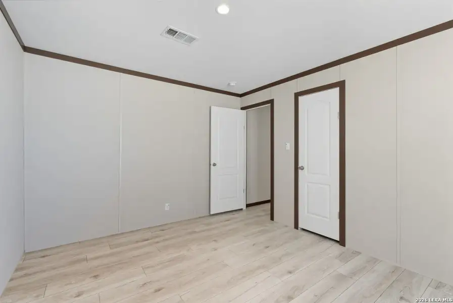 Spacious, unfurnished interior of a new home in , Seguin (Image 20).