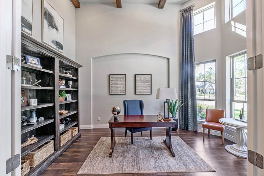 Representative furnished interior of a home built from the 4290 by Ravenna Homes in Artavia 70′, Conroe (Image 6). Representative furnished interior of a home built from the 4290 by Ravenna Homes in Artavia 70′, Conroe (Image 6).