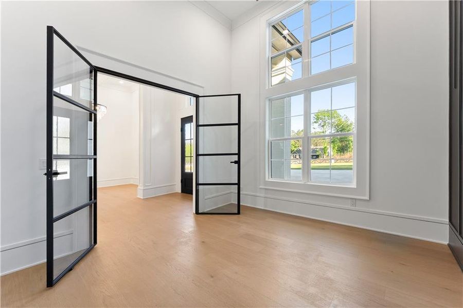 Spacious, unfurnished interior of a new home in , Monroe (Image 20).