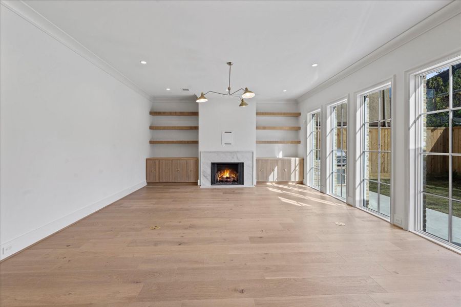 Spacious, unfurnished interior of a new home in , Houston (Image 18).