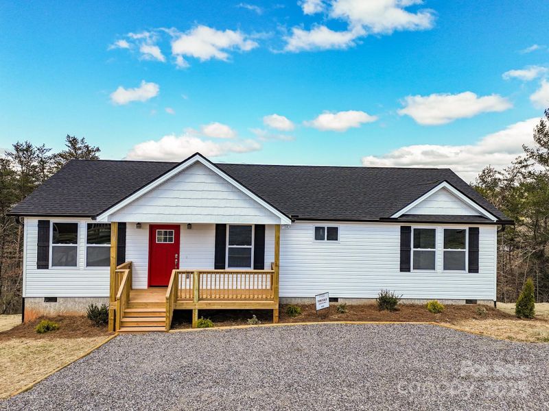 Front exterior of a new home in , Weaverville, NC, highlighting curb appeal (Image 21). Front exterior of a new home in , Weaverville, NC, highlighting curb appeal (Image 21).