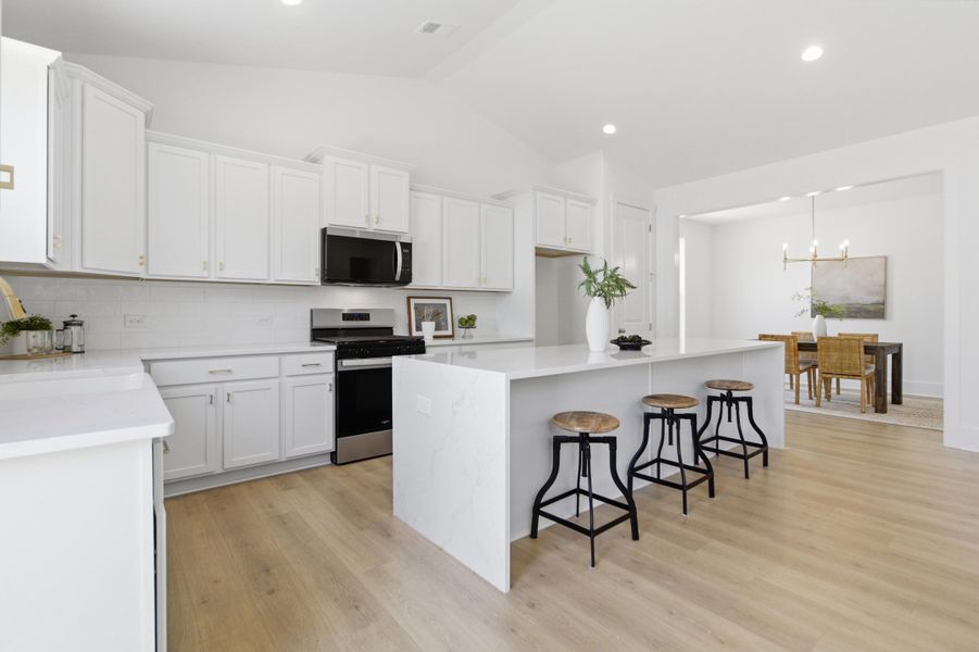 Furnished interior view inside a new home in , Ravenel (Image 28).