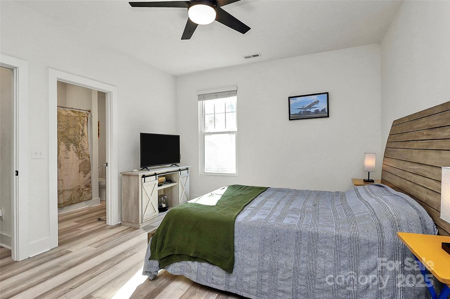 Guest/In-Law suite on main. Guest/In-Law suite on main.