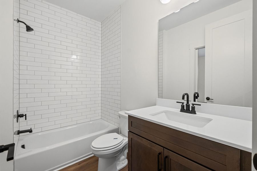 Furnished interior view inside a new home in Devin's Shire, Kennesaw (Image 4).