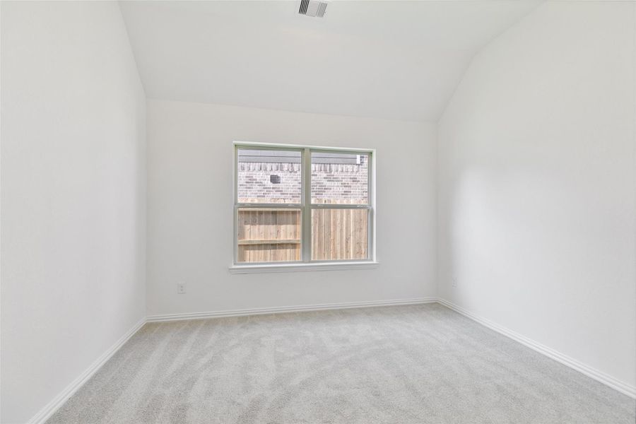 Spacious, unfurnished interior of a new home in Brookewater, Rosenberg (Image 16).