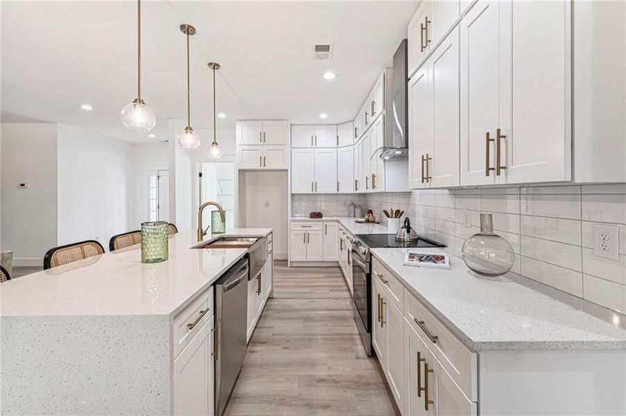 Furnished interior view inside a new home in , Cartersville (Image 42).