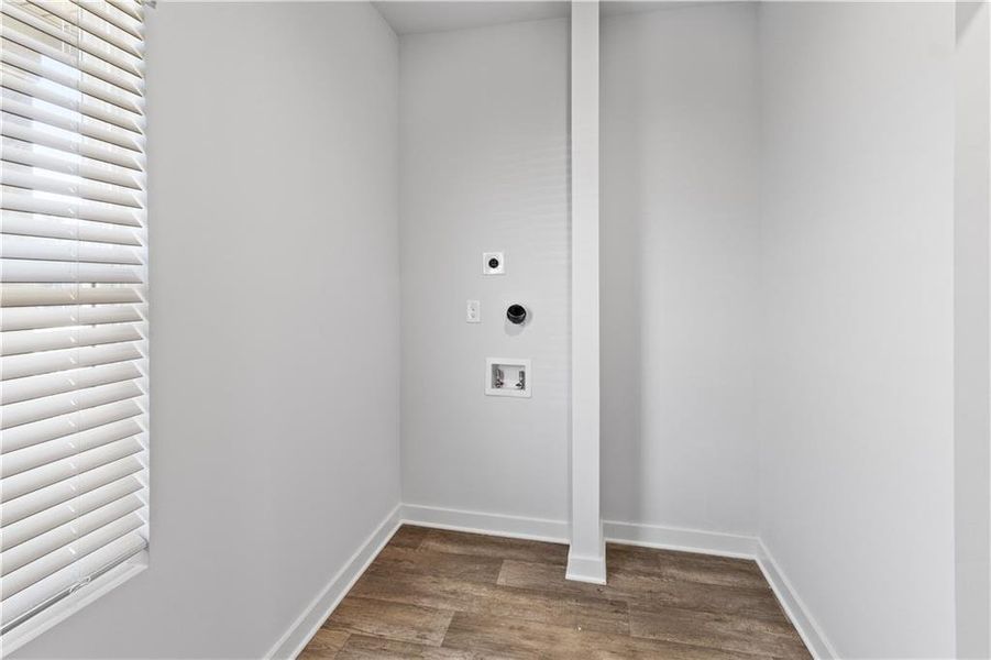 Spacious, unfurnished interior of a new home in The Enclave at Dial Farm Phase III, Walnut Grove (Image 14).