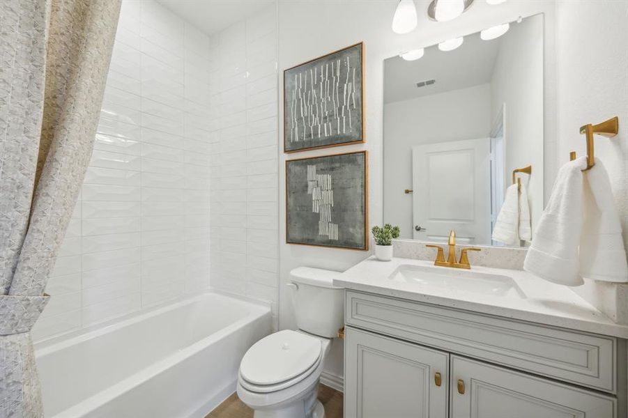 *Model Representation - Spacious secondary bathroom