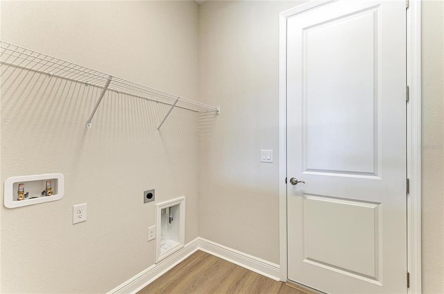 Spacious, unfurnished interior of a new home in Two Rivers, Zephyrhills (Image 27).