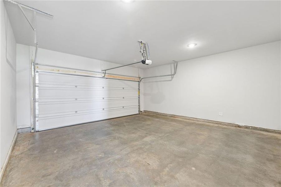 Spacious, unfurnished interior of a new home in Martin Springs - Reserve Series, Lawrenceville (Image 46). Spacious, unfurnished interior of a new home in Martin Springs - Reserve Series, Lawrenceville (Image 46).