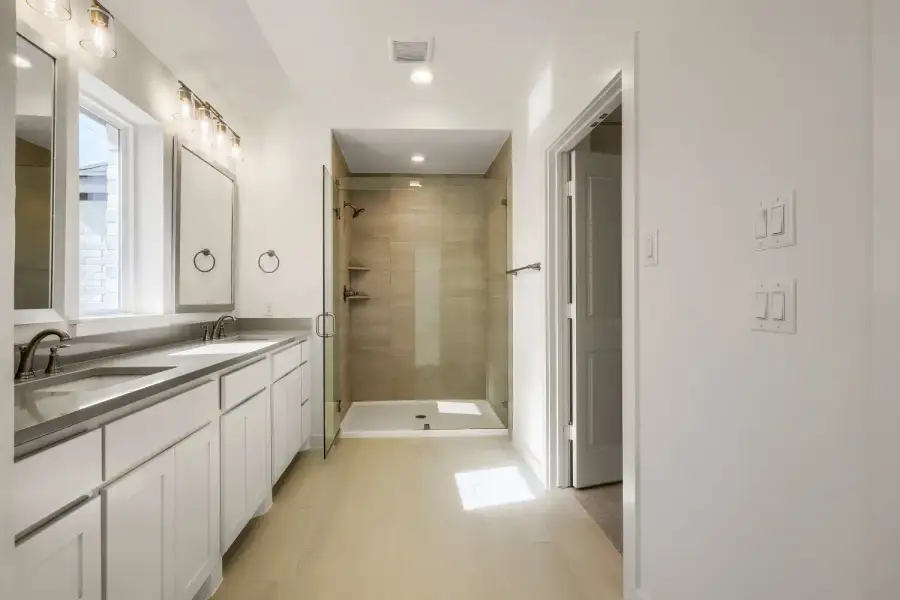 3156 Sir River - Primary Bathroom