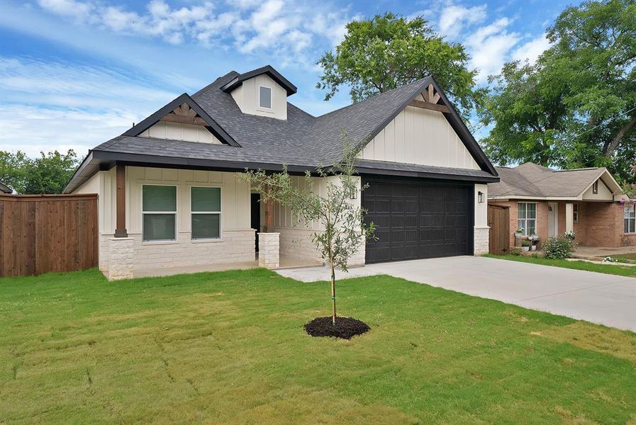 Front exterior of a new home in , Fort Worth, TX, highlighting curb appeal (Image 23). Front exterior of a new home in , Fort Worth, TX, highlighting curb appeal (Image 23).
