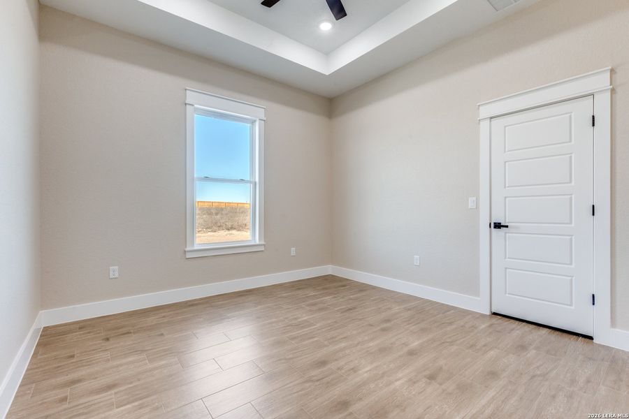 Spacious, unfurnished interior of a new home in , La Vernia (Image 35). Spacious, unfurnished interior of a new home in , La Vernia (Image 35).