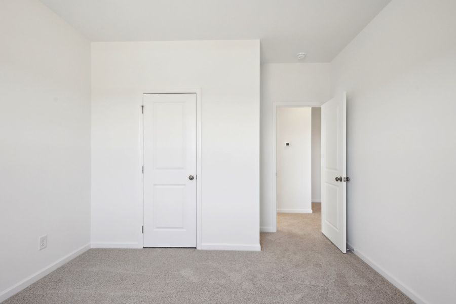 Spacious, unfurnished interior of a new home in Wilson Meadows, Clarksville (Image 18).