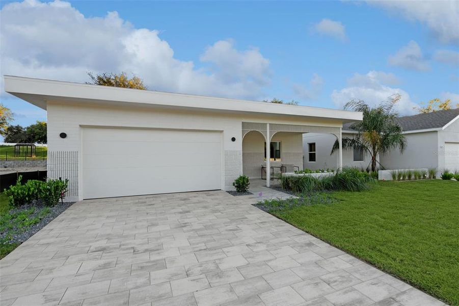 Exterior details and patio area of a home in , Lady Lake (Image 27). Exterior details and patio area of a home in , Lady Lake (Image 27).