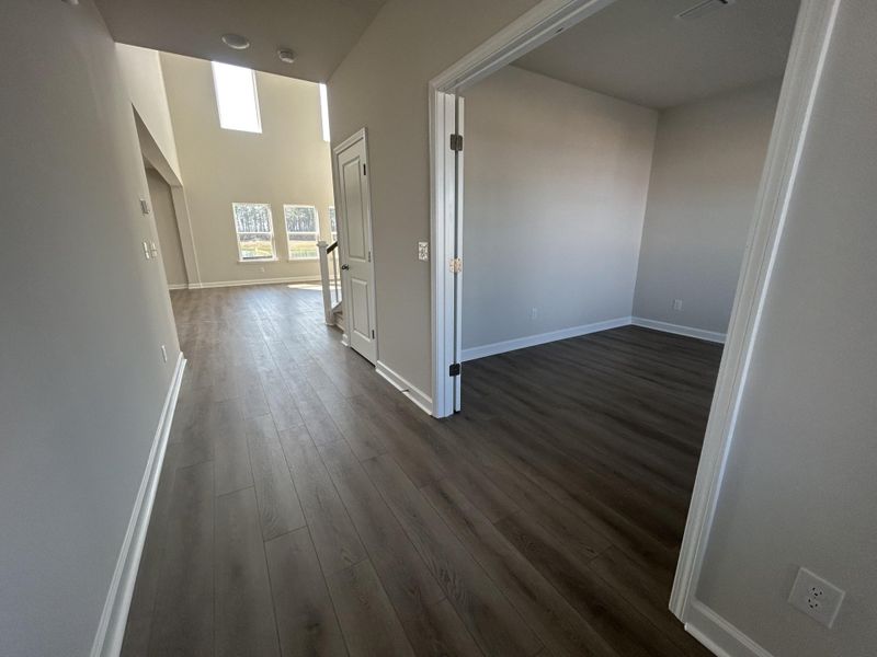 Spacious, unfurnished interior of a new home in , Ravenel (Image 11).