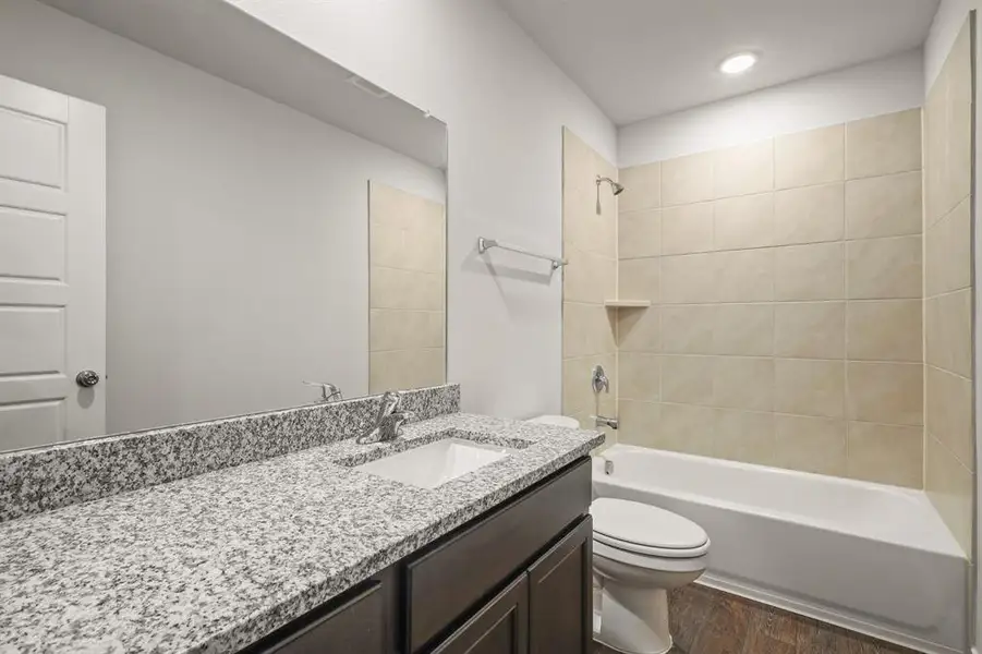 Furnished interior view inside a new home in Sycamore Landing, Fort Worth (Image 5).