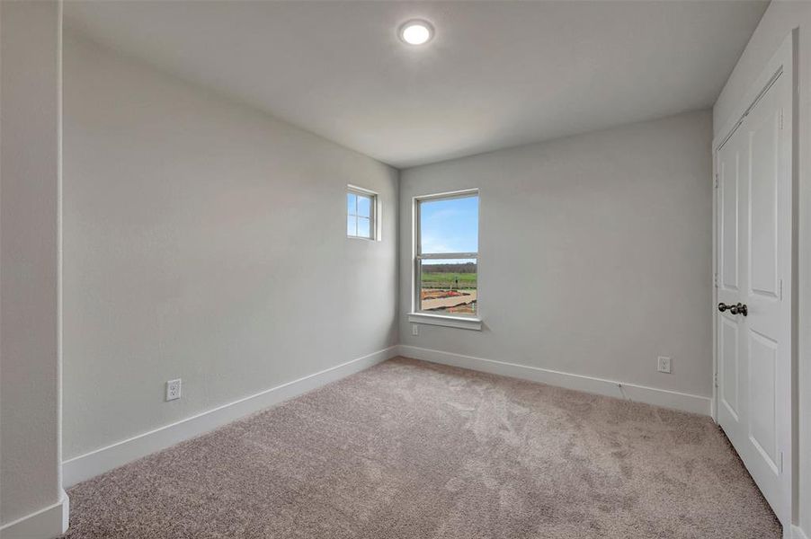 Spacious, unfurnished interior of a new home in Lilybrooke at Legacy Hills, Celina (Image 17).